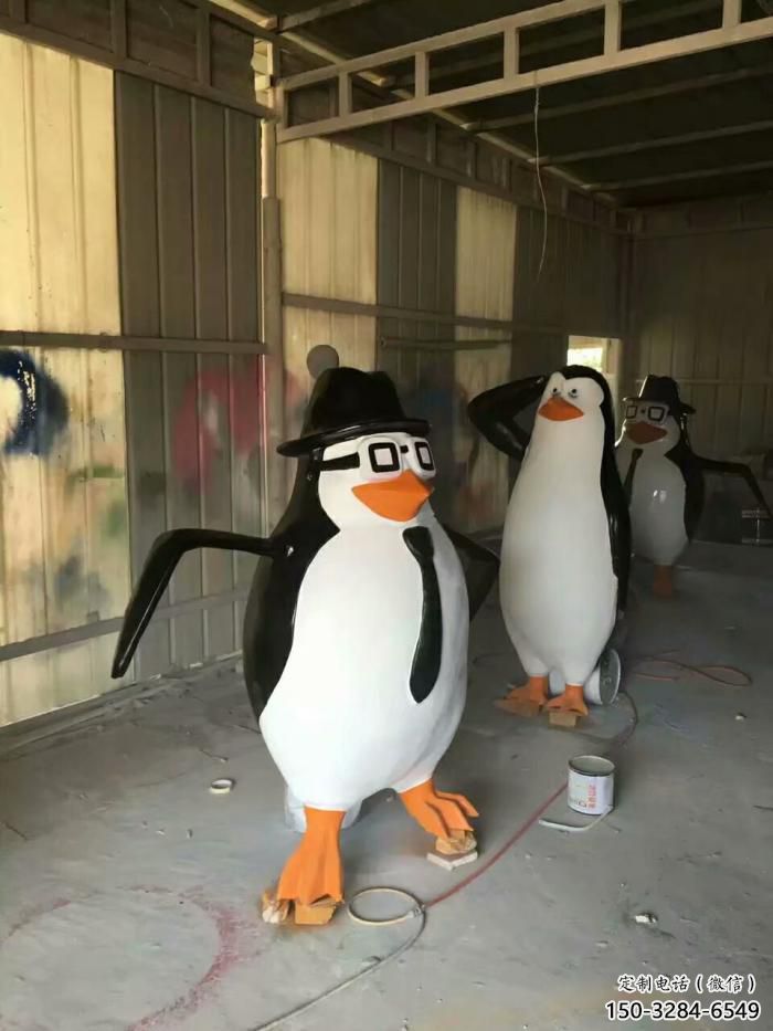 園林玻璃鋼企鵝雕塑 城市廣場雕塑 步行街擺件