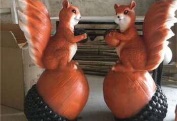 抽象玻璃鋼松鼠雕塑 店門口彩繪雕塑 步行街?jǐn)[件
