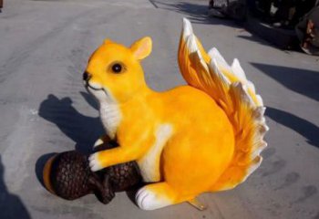 玻璃鋼大型松鼠雕塑 門(mén)口創(chuàng)意雕塑 售樓處小品