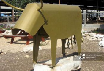 不銹鋼水牛雕塑，田間景觀小品，抽象幾何原理 (1)