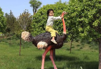 玻璃鋼彩繪鴕鳥雕塑廠家，公園廣場動物，大型園林小品