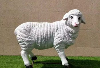 彩繪玻璃鋼綿羊雕塑廠家，動物景觀，廣場仿真小品