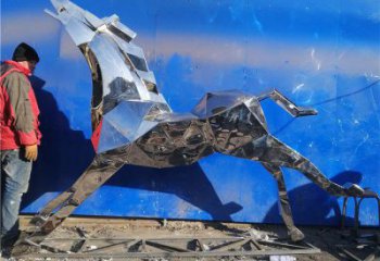 鏡面不銹鋼奔馬雕塑，城市動物擺件，大型廣場小品