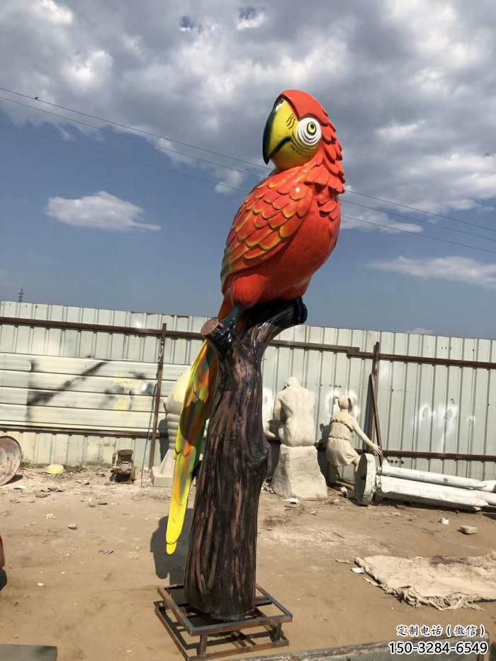 創(chuàng)意玻璃鋼鸚鵡雕塑 步行街店門口雕塑 飛鳥小品