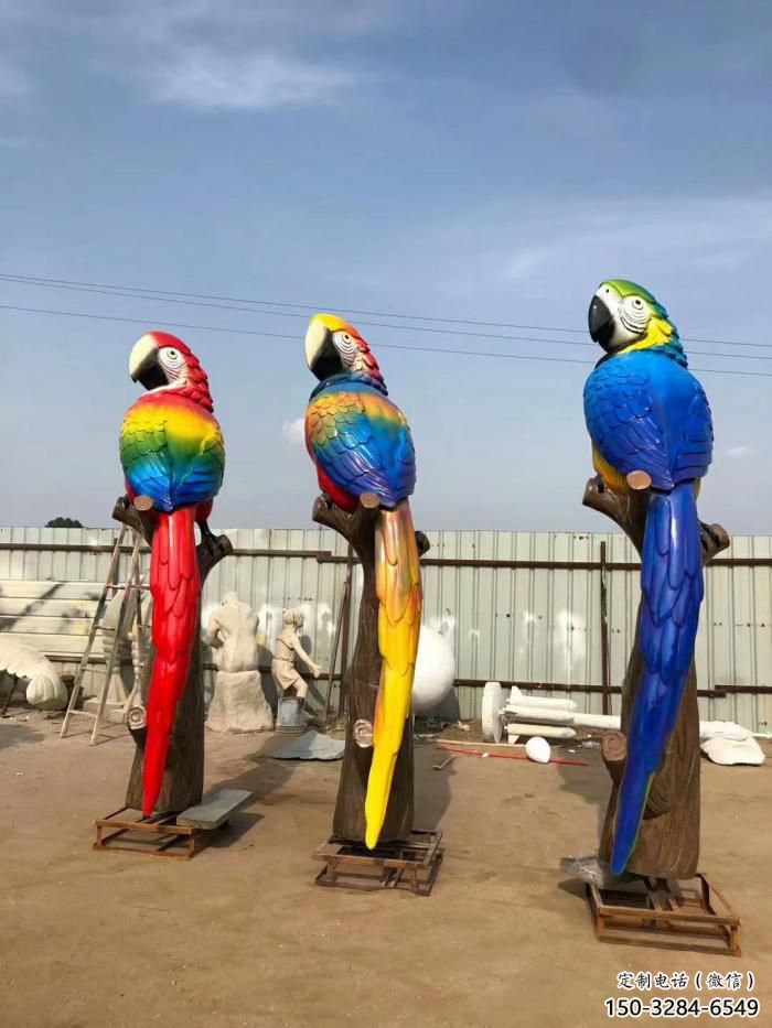 酒店玻璃鋼鸚鵡雕塑 庭院仿真雕塑 彩繪小品