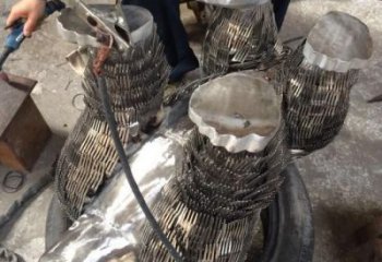 農(nóng)村猩猩雕塑，發(fā)光主題，噴砂工藝