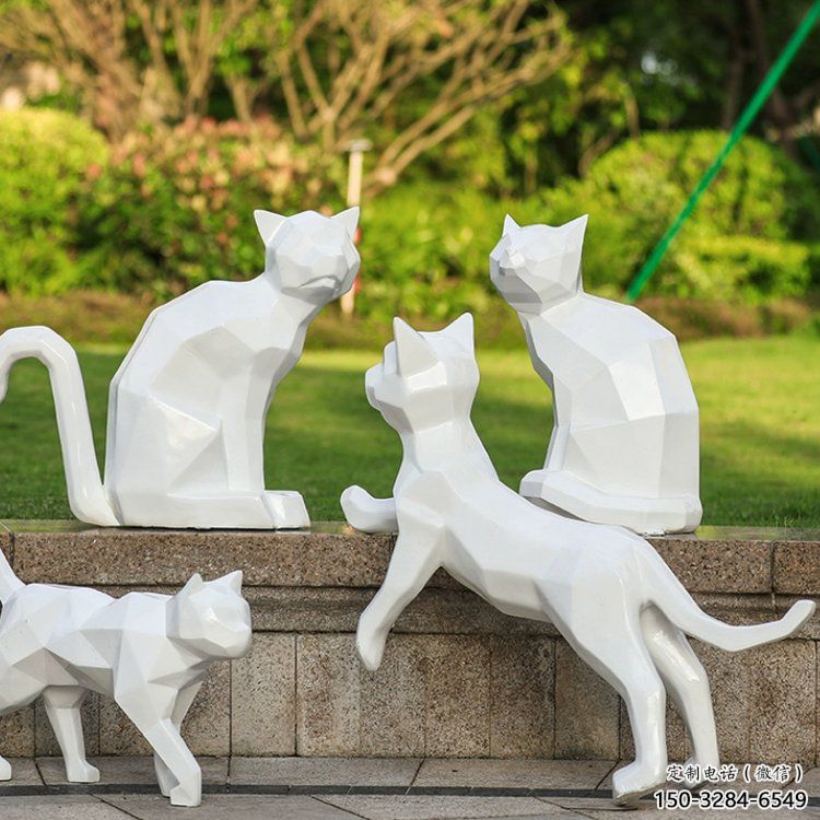 廣場(chǎng)貓咪雕塑，卡通水景雕塑，抽象效果