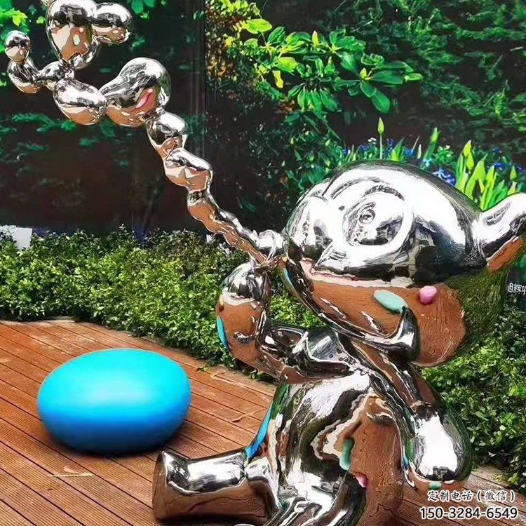 園林貓咪雕塑，噴漆運(yùn)動雕塑，網(wǎng)格形式