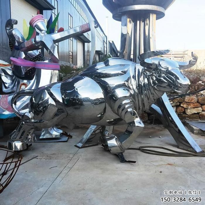 城市犀牛雕塑，網格體育雕塑，古銅效果