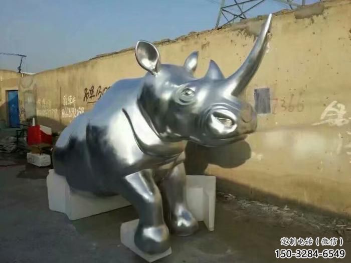 犀牛雕塑，園林動物雕塑，鏡面拋光效果