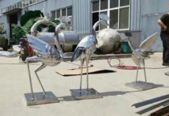 景區(qū)白鷺雕塑，鍍金歐式雕塑，鐵藝材質(zhì)