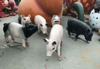 房地產(chǎn)野豬雕塑廠家，仿古動(dòng)漫雕塑，噴砂制造