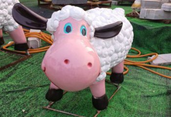 操場小羊雕塑，鏤空海洋雕塑，噴砂制造