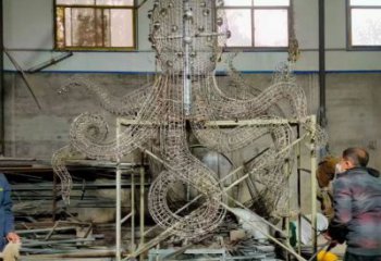 庭院烏賊雕塑，鍍金歐式雕塑，網(wǎng)格形式