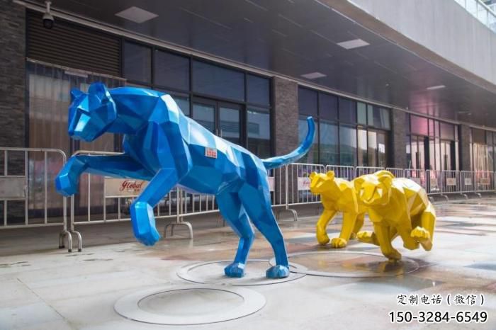 廣場獵豹雕塑，卡通水景雕塑，抽象效果