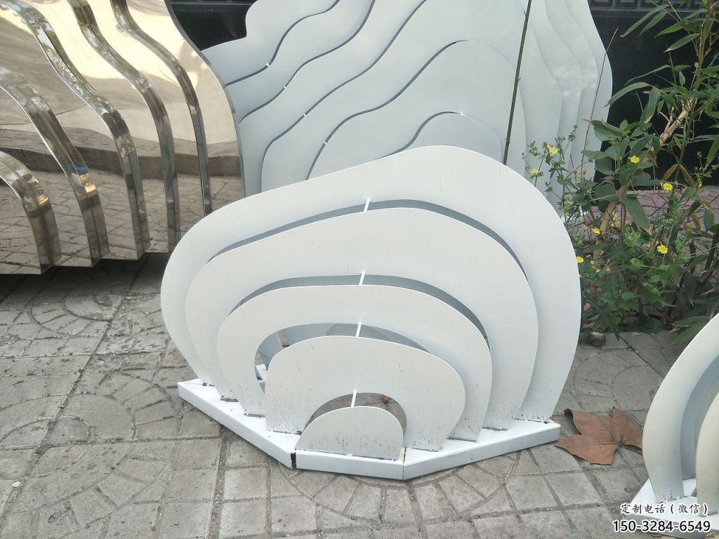 步行街假山雕塑，鍛造景觀雕塑，鏤空方式