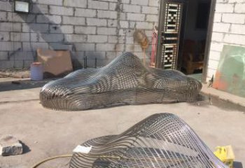 操場景觀雕塑，鏤空假山雕塑，噴砂制造