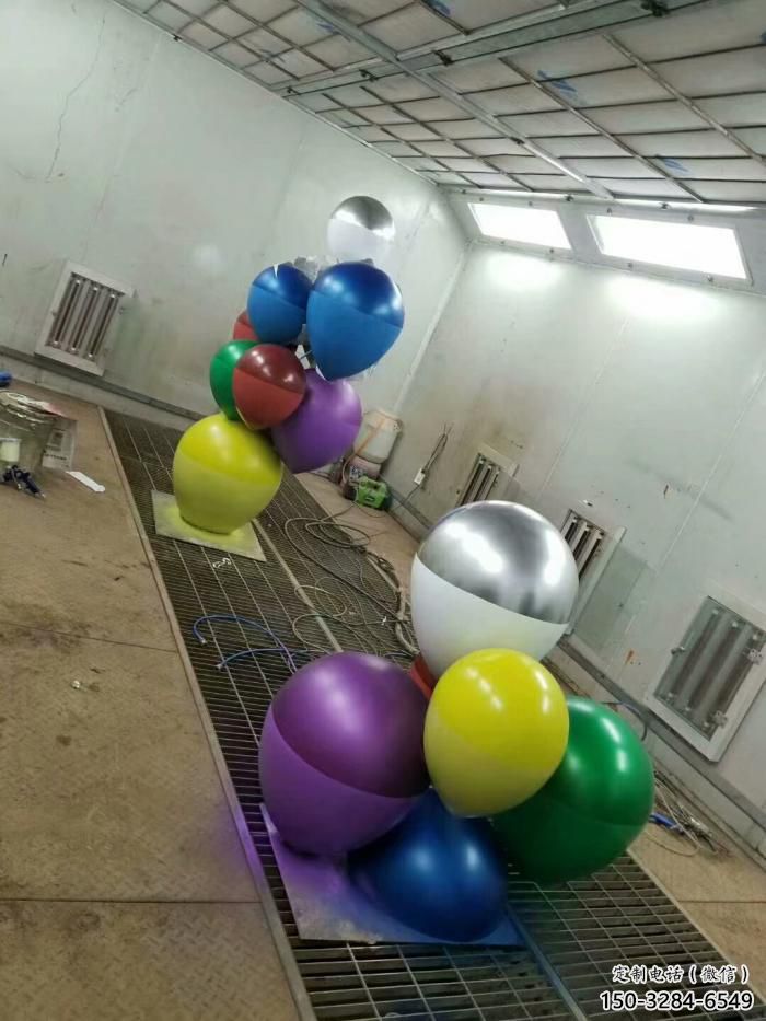 小區(qū)氣球雕塑，拉絲景觀雕塑，抽象效果