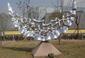 操場月亮雕塑，鏤空景觀雕塑，噴砂制造