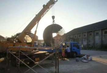 戶外銅錢雕塑，仿古鑄銅雕塑，烤漆工藝