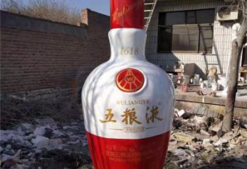 城市酒瓶雕塑，網(wǎng)格公園雕塑，彩繪效果