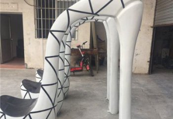 現(xiàn)代高跟鞋雕塑 大型別墅區(qū)擺件 博物館雕塑