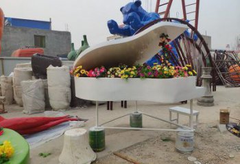 鍛造鋼琴雕塑 懸空餐飲店小品 戶外雕塑