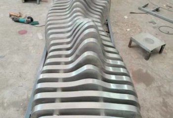 房地產(chǎn)凳子雕塑 現(xiàn)代景觀(guān)擺件 幾何雕塑