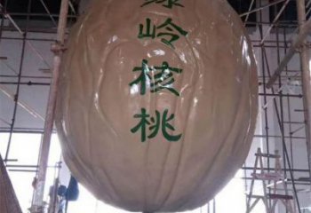 彩繪核桃雕塑 仿真雕塑 步行街擺件