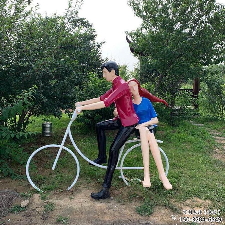 街道愛情雕塑 現(xiàn)代戀人雕塑 彩繪親吻文化雕塑