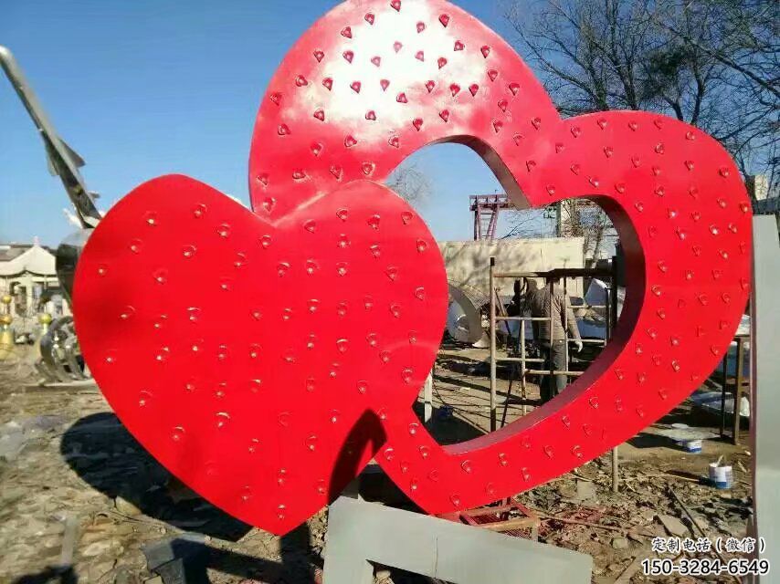 戶外雙心雕塑 噴漆桃心雕塑 燈光心心相印雕塑