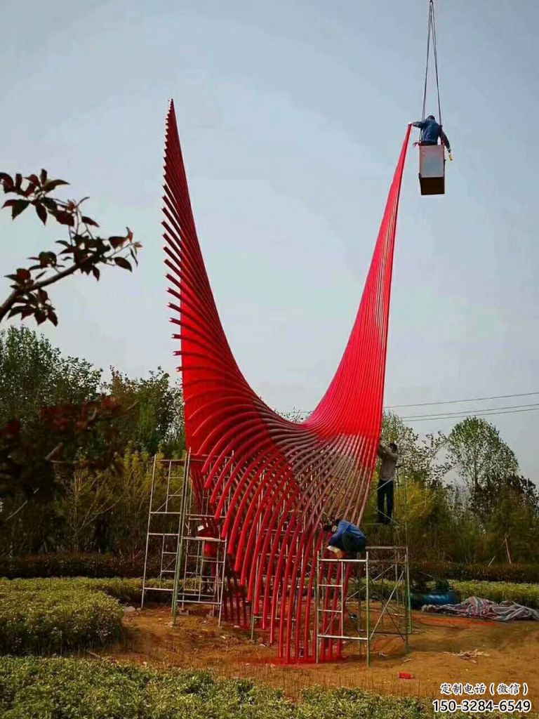 烤漆鳳尾雕塑 鋼管展翅造型 室內雕塑