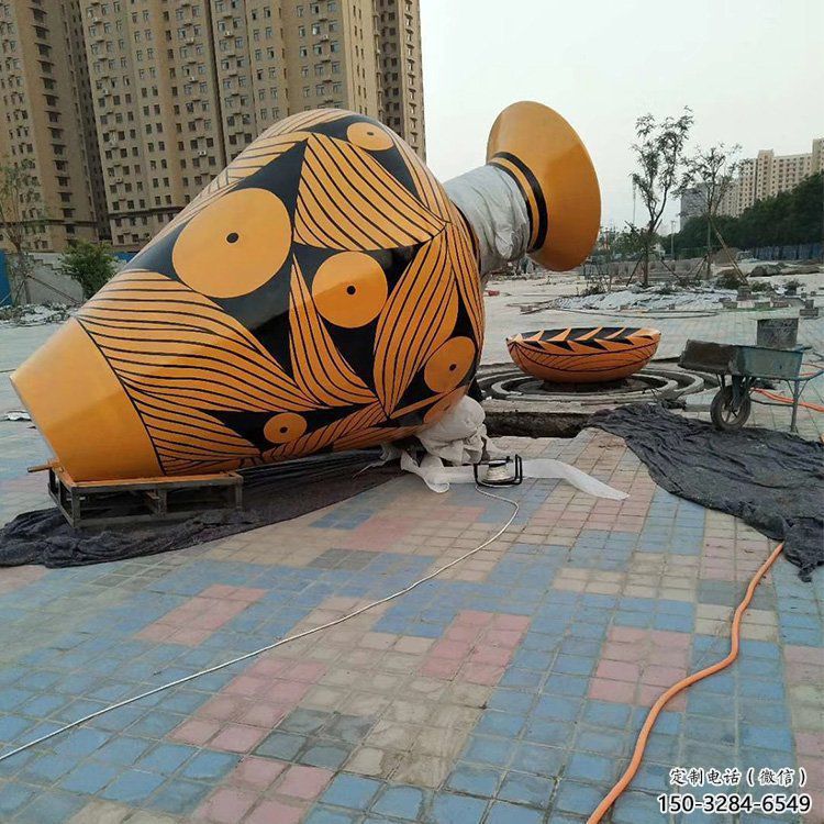 水景花瓶雕塑 彩繪剪紙瓶子雕塑 現代瓶子雕塑