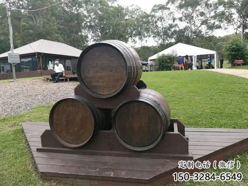 街道酒壇子雕塑 現代酒文化雕塑 彩繪酒壇雕塑