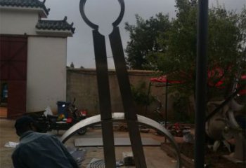 步行街圓規(guī)雕塑 游樂場景觀雕塑 鑄造標識雕塑