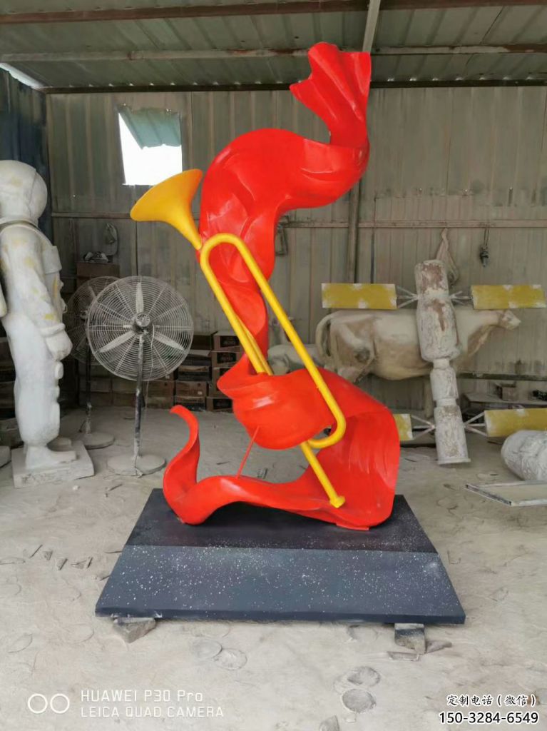 烤漆沖鋒號(hào)雕塑 烤漆大型擺件 博物館雕塑