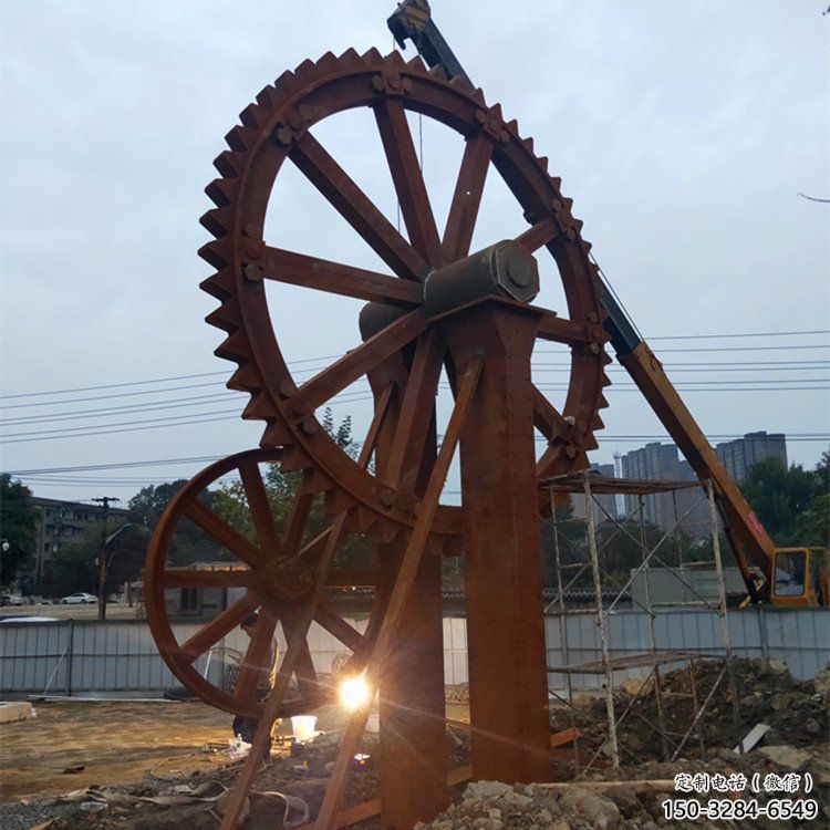 大型水車(chē)雕塑 鍛造發(fā)光仿古雕塑 房地產(chǎn)雕塑