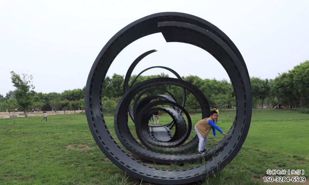 仿古膠卷雕塑 騰飛雕塑 房地產膠片雕塑