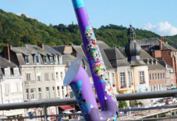 公園薩克斯雕塑 鏡面公園樂器雕塑 景觀西方樂隊(duì)雕塑