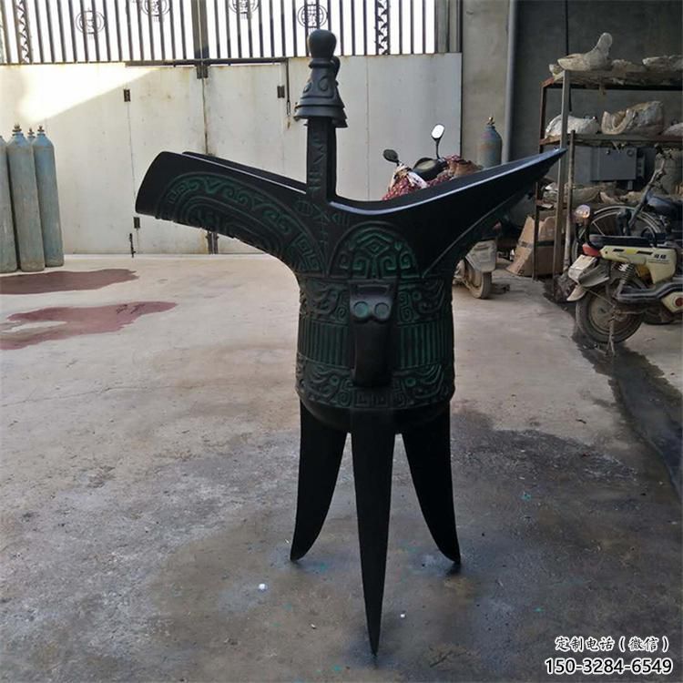 大型酒尊雕塑 鍛造發(fā)光酒尊杯雕塑 房地產(chǎn)酒器雕塑