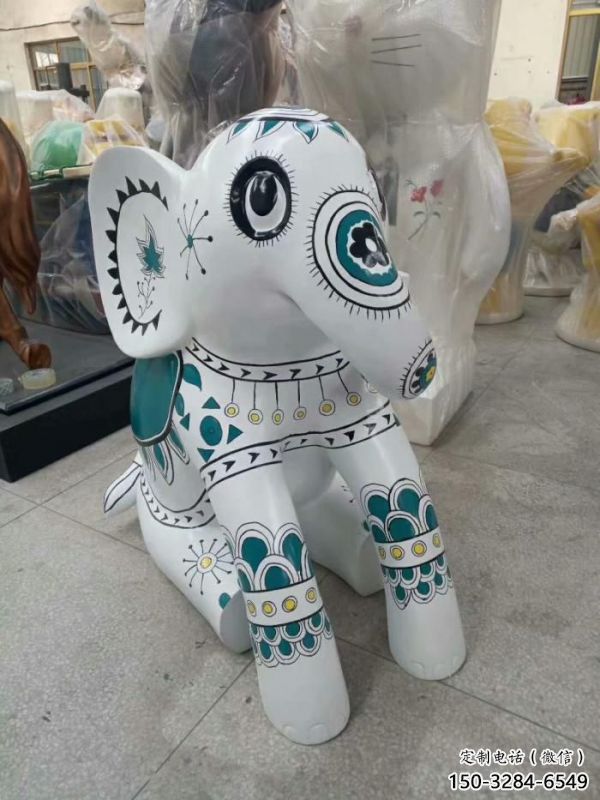 景觀大象雕塑，城區(qū)小品，戶(hù)外玻璃鋼大象雕塑生產(chǎn)商