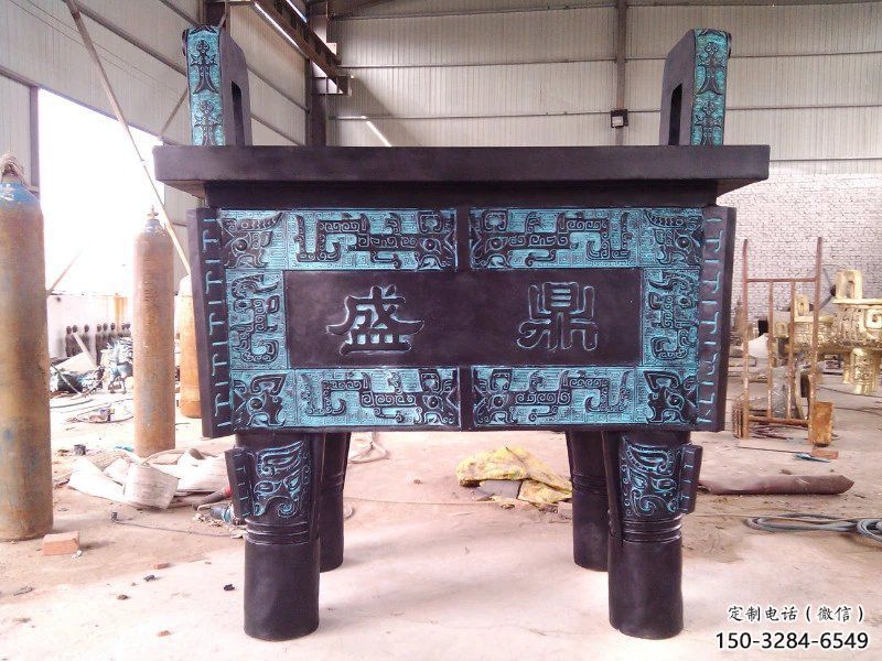 室內(nèi)福鼎雕塑