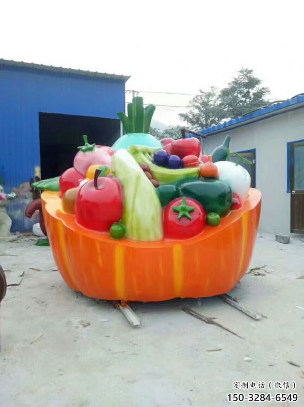 展示果籃雕塑定制，小區(qū)雕塑，南瓜果籃雕塑提供