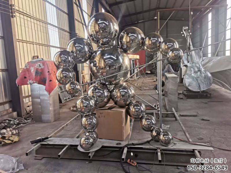 售樓處機(jī)器人雕塑