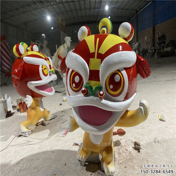 玻璃鋼卡通獅子雕塑制作，動漫藝術效果