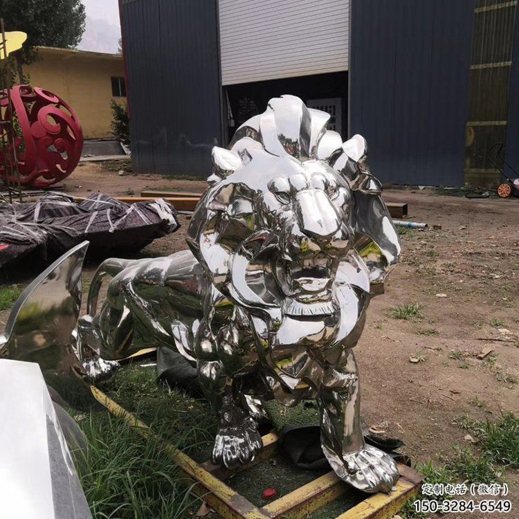 景觀獅子雕塑優(yōu)選，陸地擺件，不銹鋼獅子雕塑供應(yīng)