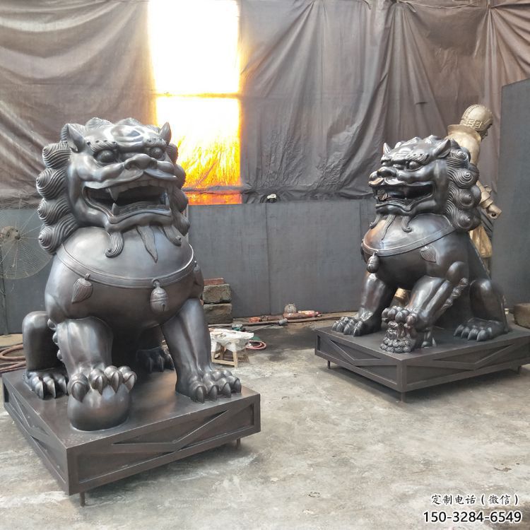 鑄銅獅子雕塑展品，景觀概念，黃銅蹲獅雕塑優(yōu)選