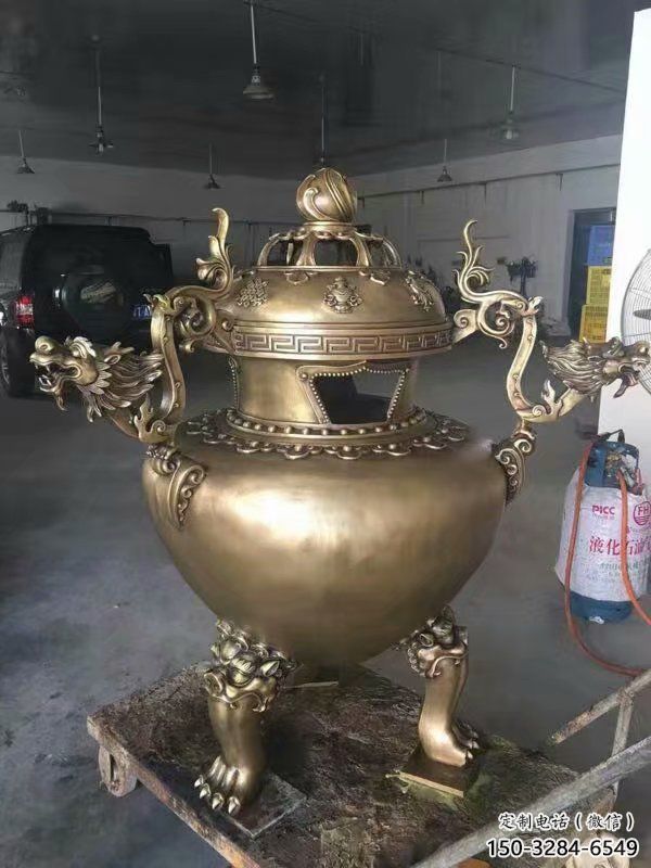 雕龍博山爐銅雕塑