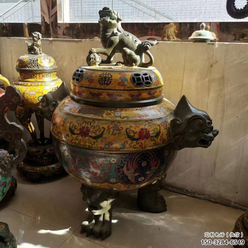 獅子彩球博山爐雕塑