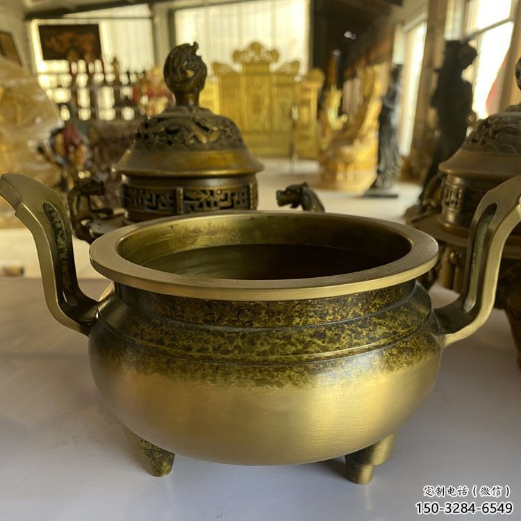 古法鎏金爐雕塑